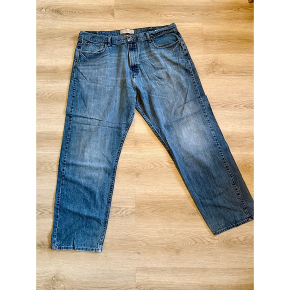 Wrangler Other - Wrangler Jeans Co Loose Straight Mens 42x32 Blue Denim Jeans 97TWWRI Medium Wash